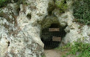 Préhistorama La Grotte aux Fées