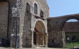 Eglise Saint-Pierre à Châtelperron